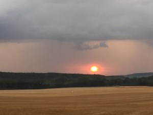 EssoyesSunsetMist2015